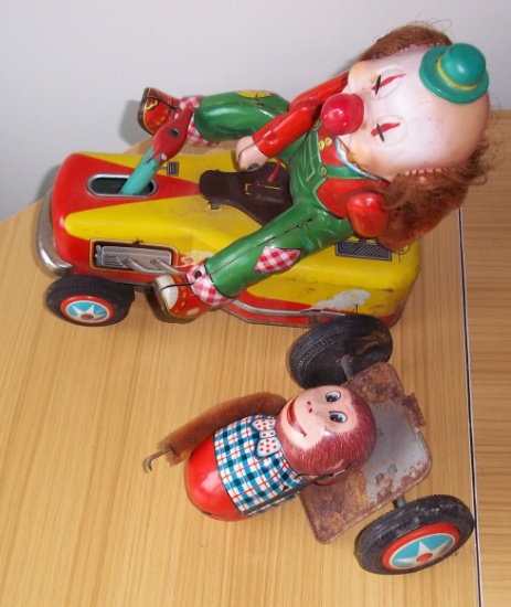 Vintage Battery Operated Op Clown & Monkey Tin Metal Toys Lot