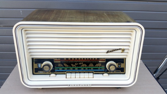 Vintage BLAUPUNKT Sultan 3D Export Super Hi-Fi Table Radio Model No. 2320  Mid Century | Art, Antiques & Collectibles Collectibles Vintage & Retro  Collectibles | Online Auctions | Proxibid