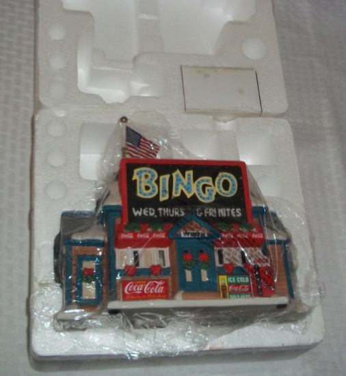 Coke Coca-Cola Town Square Collection Bingo Building Porcelain 2004 Plays Music Lights Up Packaging