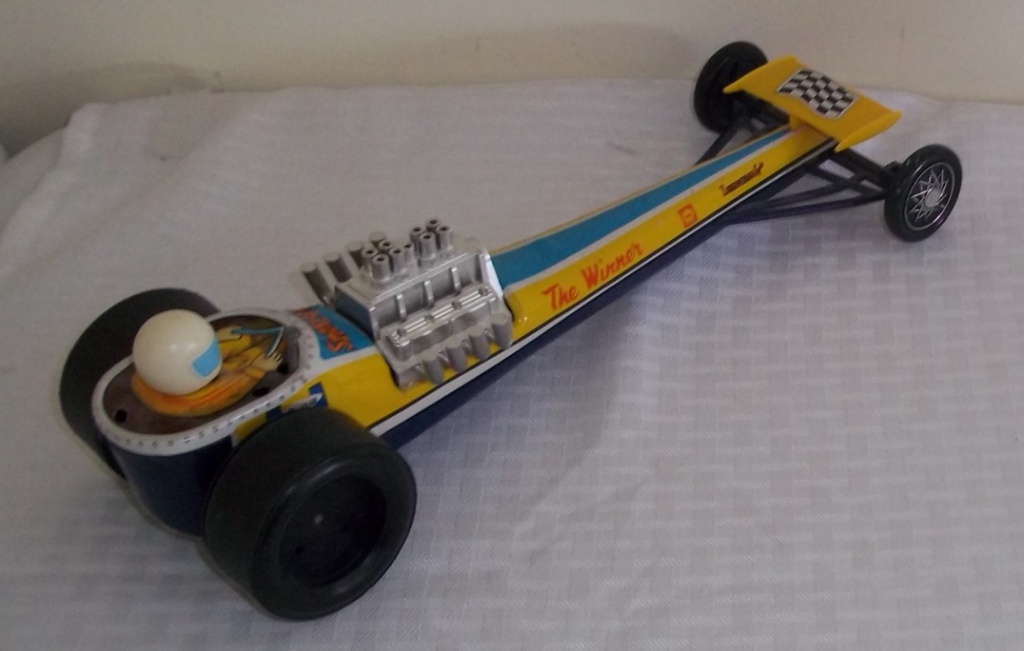 toy dragster cars