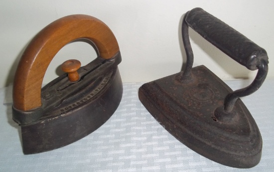 2 Antique Cast Iron & Wood Sad Irons Lot Pair Primitive Decorative Sadirons Colebrook Boyertown PA