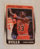 Key Vintage 1988-89 Fleer NBA Basketball Card #17 Michael Jordan 3rd Year Bulls HOF