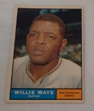 Vintage 1961 Topps MLB Baseball Card #150 Willie Mays Giants HOF