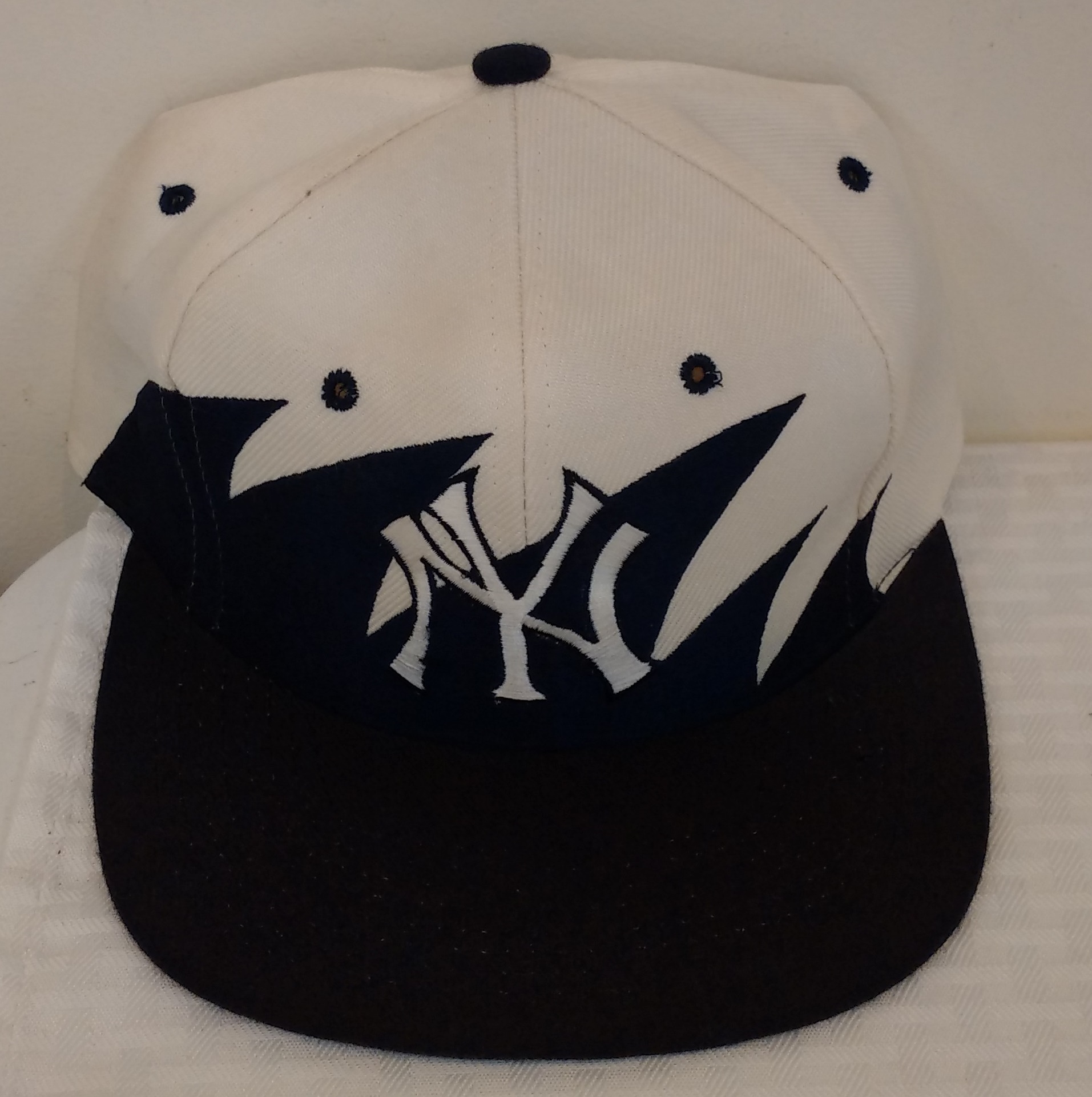 Vintage 1990s Logo Athletic Snapback Hat Cap Lot | Proxibid