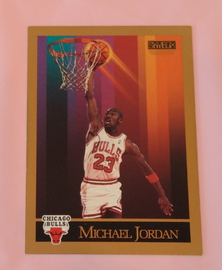 1990-91 Skybox NBA Basketball Card #41 Michael Jordan Dunk Golfing