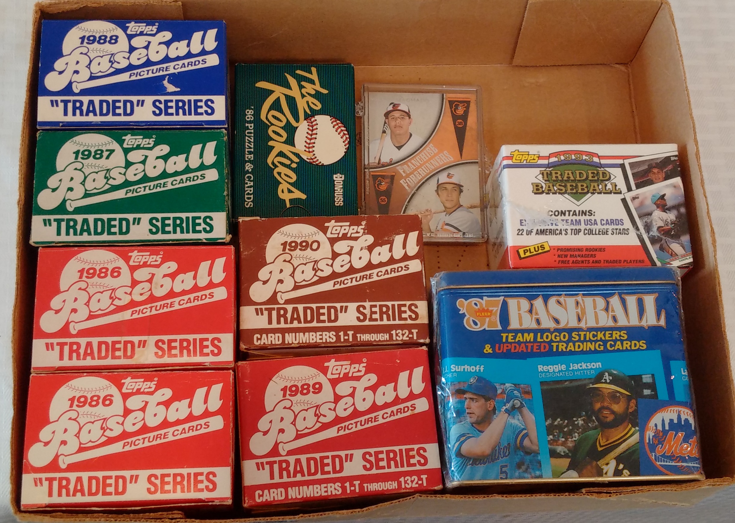 Sold at Auction: 1990 - MLB / Topps Vintage Baseball Trading Cards