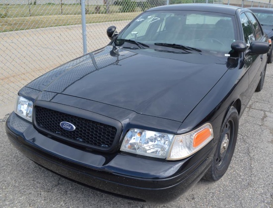 2011 FORD CROWN VIC