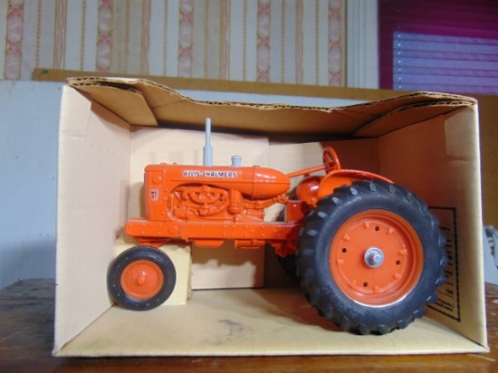 Allis Chalmers WD 45 Toy Tractor, NIB, 1/16 Scale
