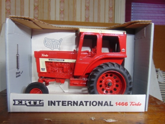 International 1466 Turbo with Cab, Special Edition, 1/16 Scale, NIB