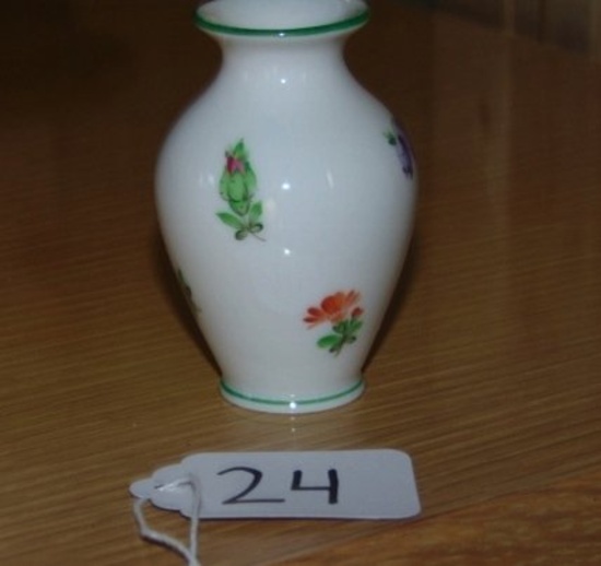 Vtg Herend Porcelain Hand Painted Miniature Vase