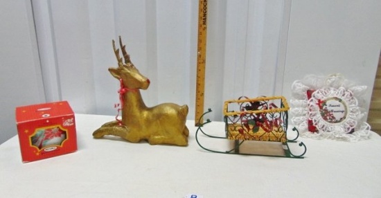 Christmas Home D‚cor Lot: Potpouri Electric Pot, Paper Mache' Reindeer,