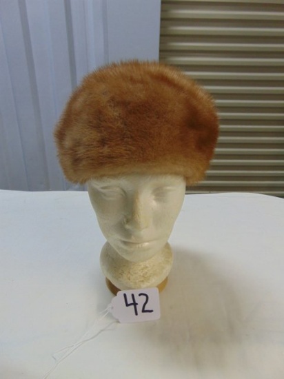 Vtg Marshal Field & Company Millnery Fur Hat