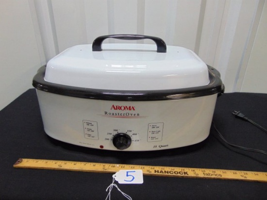 Gently Used Aroma 18 Quart Roaster Oven Model A R T 618