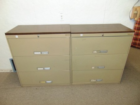 Matching Set Of 3 Drawer Long Ways Metal File Cabinets (local Pick Up Only)