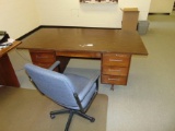 Nice Office Desk, Chair & Clear Plastic Mat (local Pick Up Only )