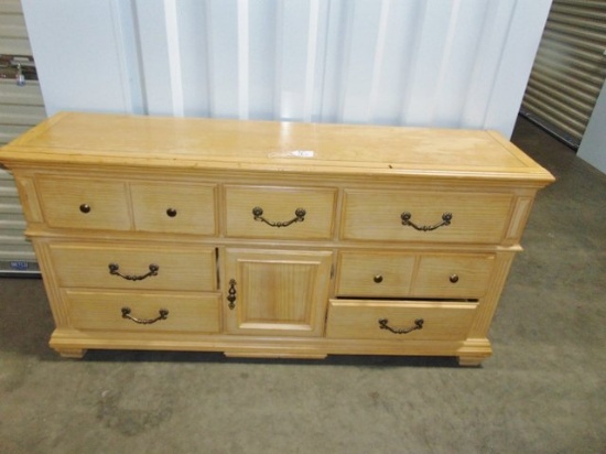 Vtg Solid Wood Dresser W/ No Mirror (Local Pick Up Only)