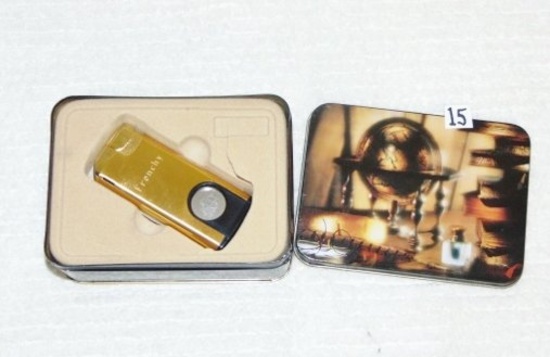 Gold Tone Colibri L T R 700 Butane Lighter W/ Built In Cigar Cutter