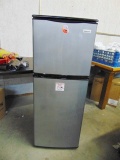 Magic Chef Mini Refrigerator Freezer (local Pick Up Only )
