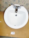 Porcelain Bathroom Sink By Aqua Source (local Pick Up Only )