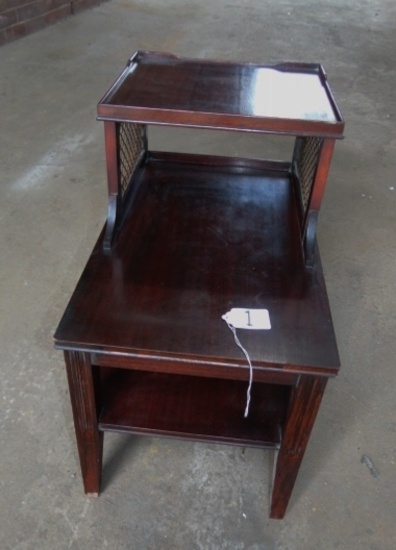Matching Set Of Vtg 1950s Solid Mahogany 2 Tier End Tables (local Pick Up Only )