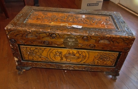 Vtg Hand Carved Trunk (local Pick Up Only )