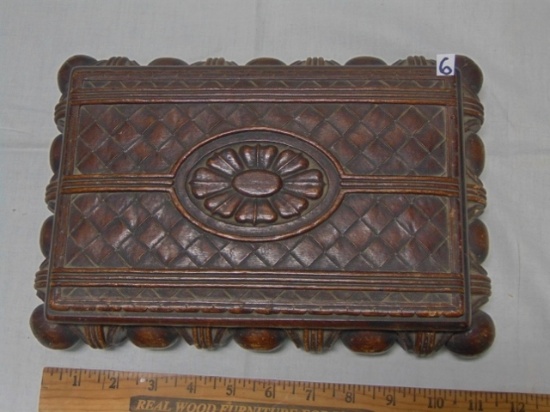 Vtg Syroco Wood Lidded Dresser Box W/ Ornate Design