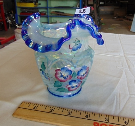 Vtg Fenton " Open-heart Arches " Inspired Art Glass Vase
