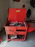 Rolling Tool Cart W/ Contents & Has A Closing Top W/ Keys ( Local Pick Up Only )