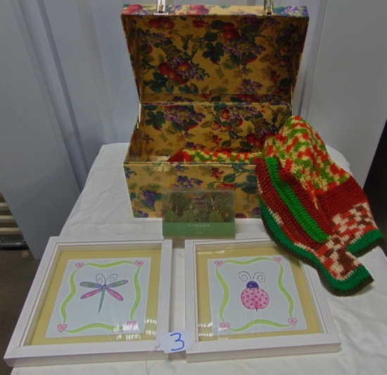 Very Nice Home D‚cor Lot: Covered Storage Box, 2 Wall Hanging Prints,
