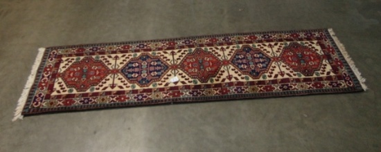 Vtg Hand Knotted 100% Wool Area Rug Runner  (LOCAL PICK UP ONLY)