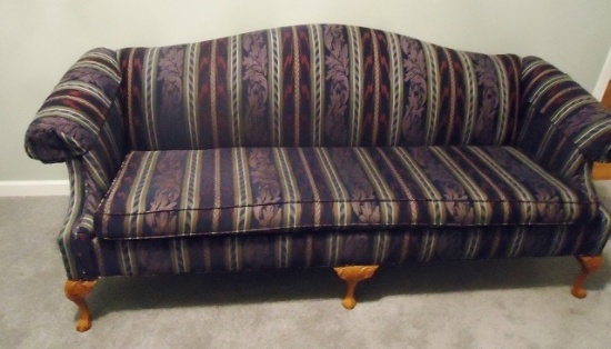 Beautiful Camel Back Sofa By Rowe Furniture W/ Carved Oak Legs ( Local Pick Up Only )
