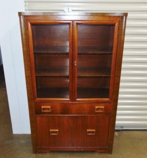 Nice Vtg Solid Cherry Wood W/ Veneer China Cabinet (LOCAL PICK UP ONLY)