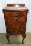 Vtg Mahogany Burl Wood W/ Burl Wood Inlay Fanned Front Queen Anne Telephone Table-LOCAL PICK UP ONLY