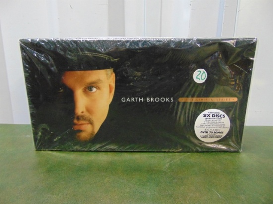 Garth Brooks The Limited Series 6 Disc Set W/ Box & Book