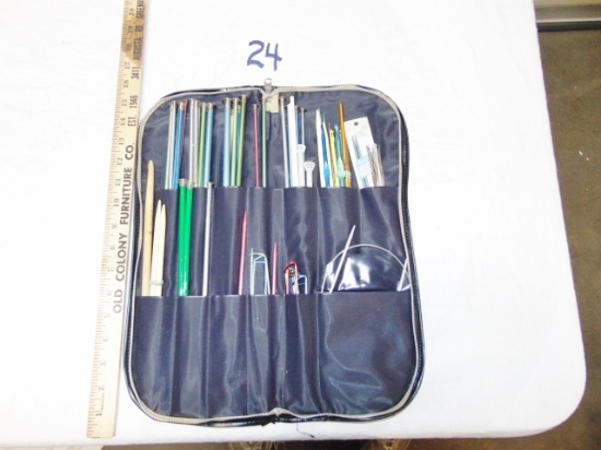 Very Nice Collection Of Knitting Needles W/ Tapestry Zip Case
