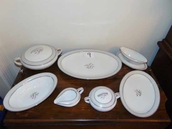 Vtg Discontinued Noritake Lilybell 5556 Pattern: 2 Platters, Soup Turreen,