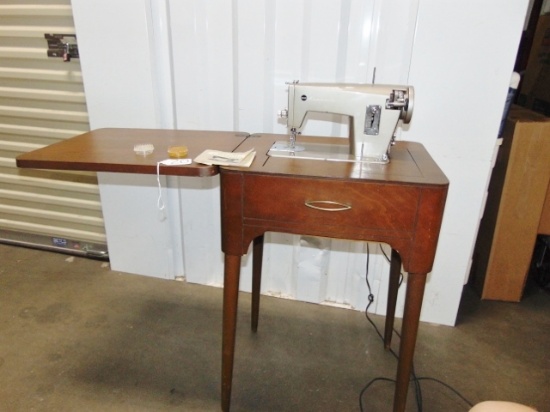 Vtg 1960s Kenmore Model 148.280 Sewing Machine, Foot Pedal In The Cabinet