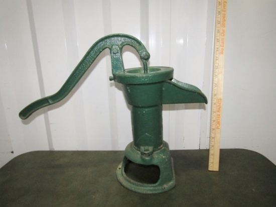 Vtg Cast Iron Well Water Manual Pump