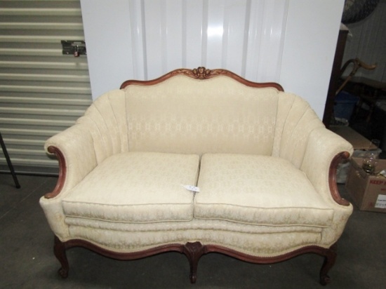 Vtg Victorian Style Oak Framed Love Seat ( Local Pick Up Only )