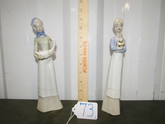 2 High Glaze Porcelain Lladro Style Figurines