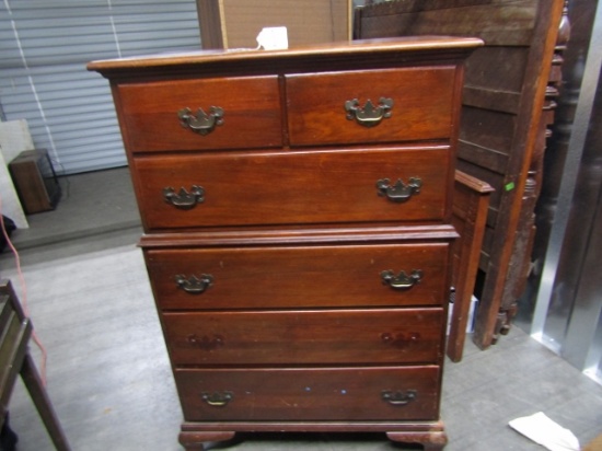 Vtg Solid Mahogany Chest Of Drawers 2 Over 4 - LOCAL PICK UP ONLY