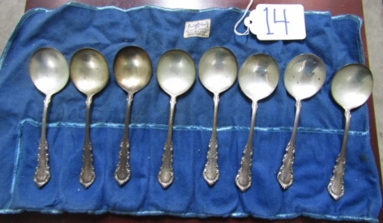 8 Vtg Sterling Silver Reed And Barton Soup Spoons W/ Silver Pouch