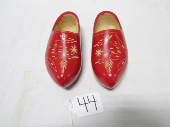 Vtg Wooden Dutch Shoes