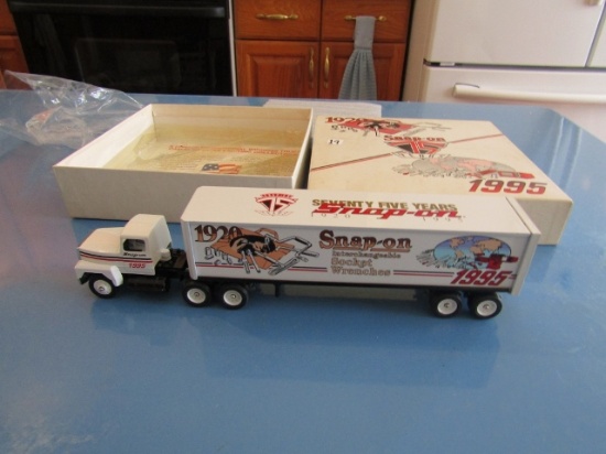 Snap On Tools Tractor And Trailer Truck By Winross Comemmorating