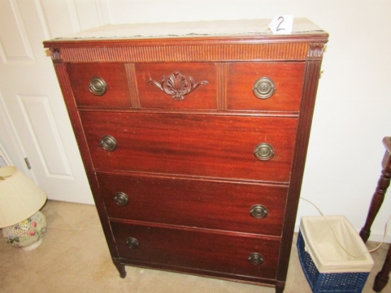 Vtg Solid Mahogany Wood Chest Of Drawers W/ Doilie ( Local Pick Up Only )