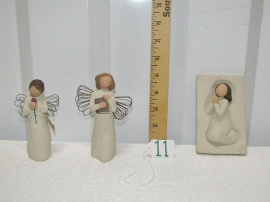 2 Willow Tree Figures And A Willow Tree Wall Plaque