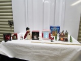 Christmas Lot: Lighted House, Lighted Ornaments And Various Other Christmas