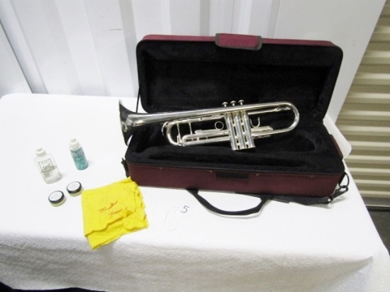 Hazelton Primus B Flat Silver Plated Trumpet W/ Case And Accessories