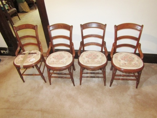 Set Of 4 Vtg Solid Oak Chairs  (LOCAL PICK UP ONLY)