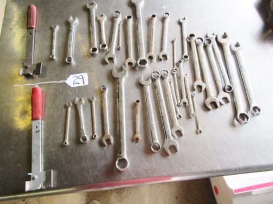 Lot Of 32 Metric And Standard Wrenches